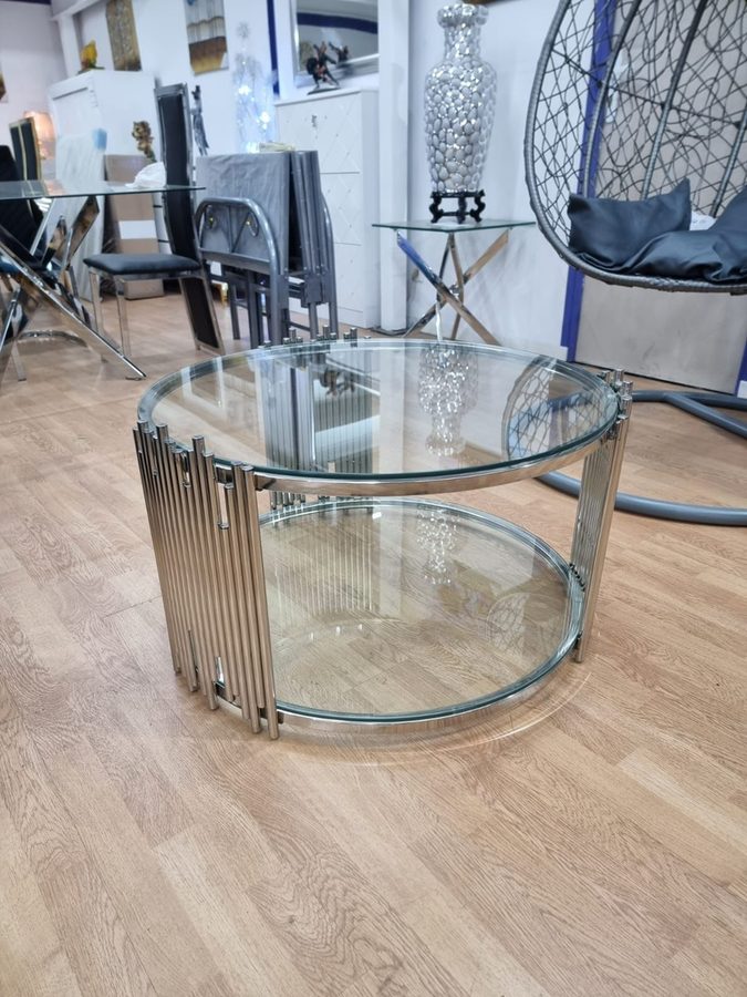 Table basse ronde en verre et métal argenté