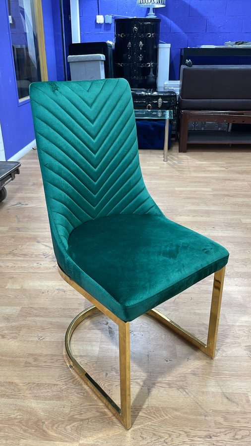 Chaise B90 Vert velours et métal