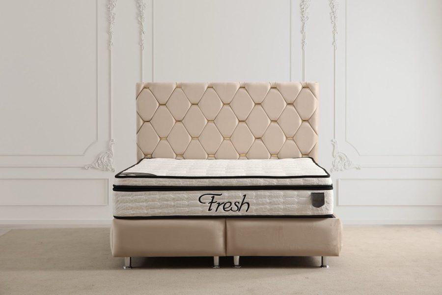 Lit Coffre Cloute 160 x 200 cm Doree